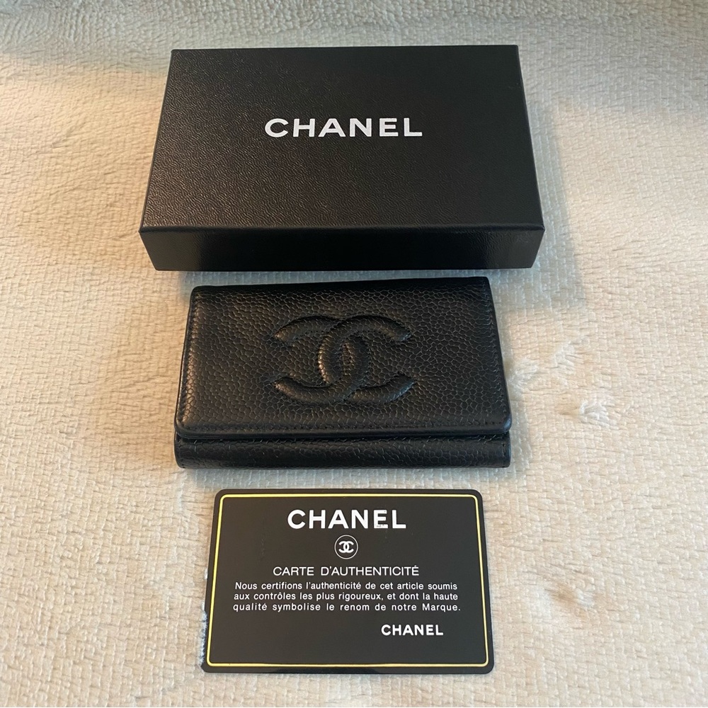 Chanel caviar leather 6 rings key case